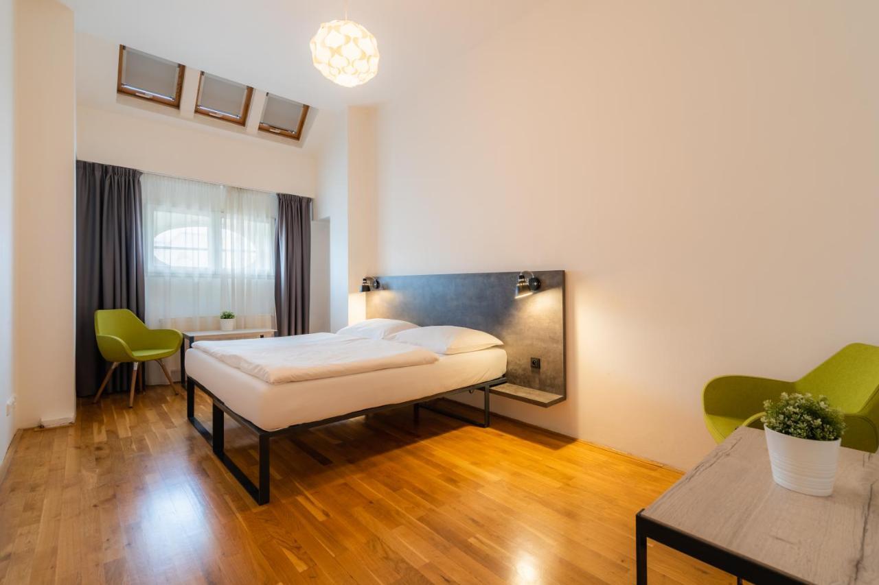 Ea Aparthotel Melantrich Prague Ngoại thất bức ảnh